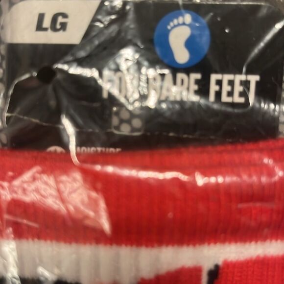 Wisconsin Badgers Ankle Socks - Picture 2 of 3